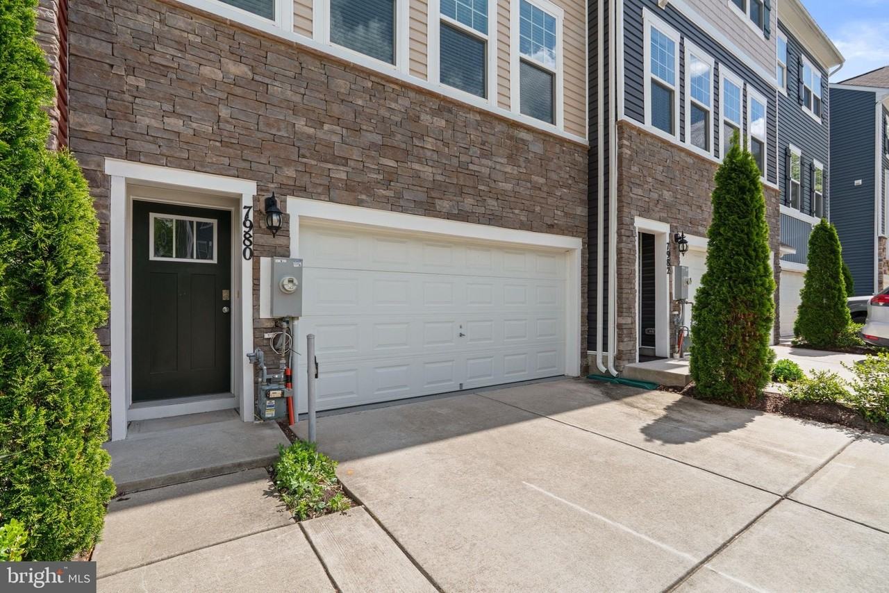 7980 Patterson Way - Photo 3 of 45