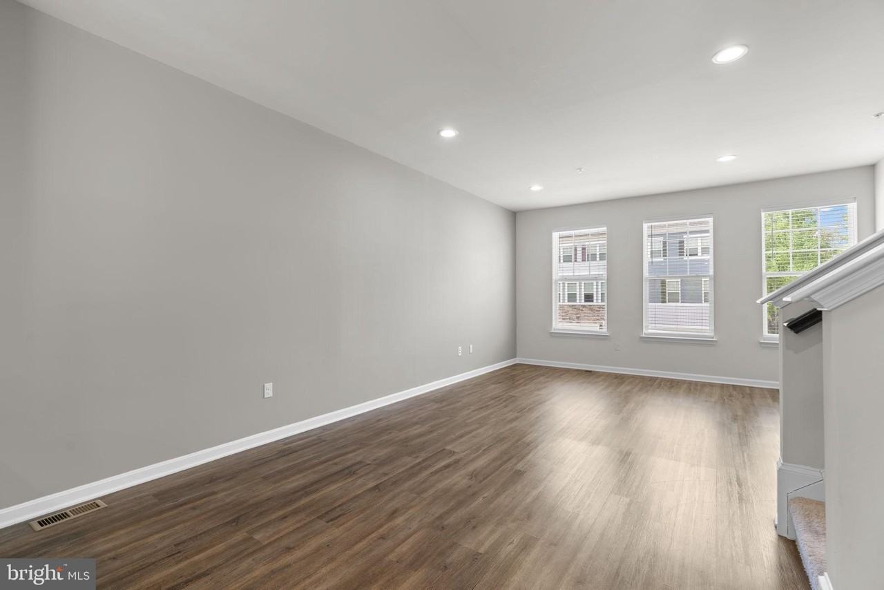 7980 Patterson Way - Photo 5 of 45