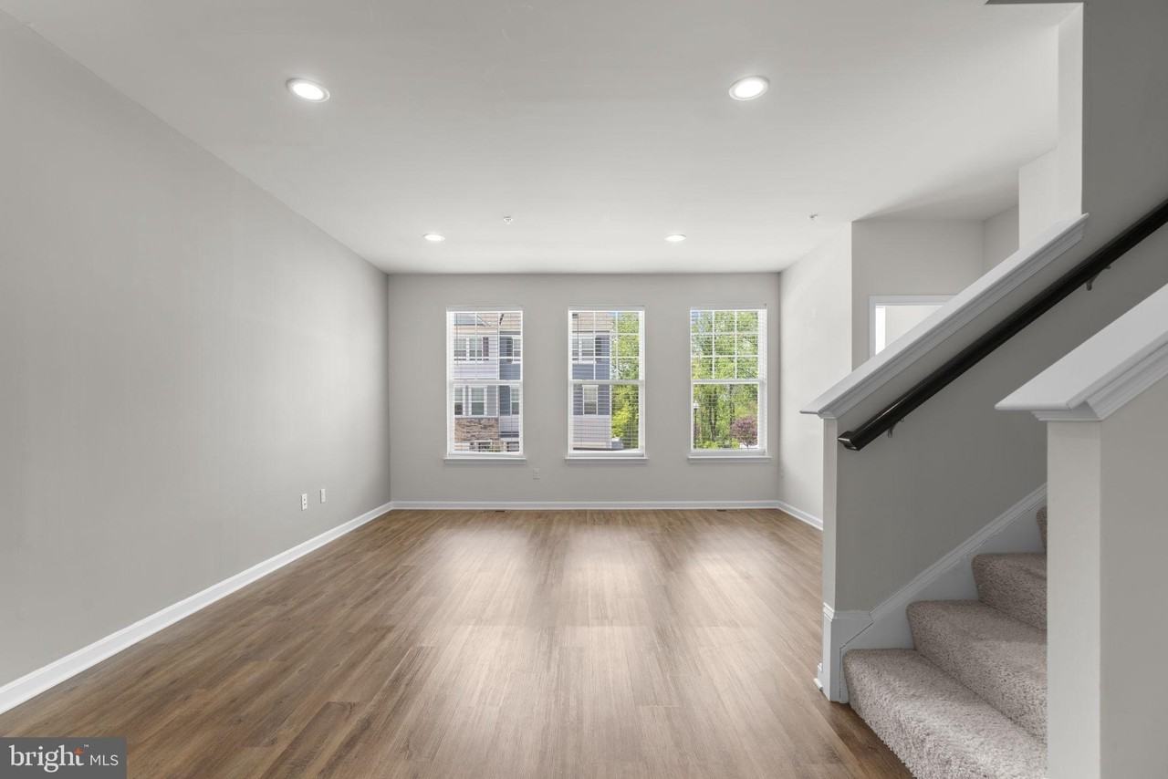 7980 Patterson Way - Photo 6 of 45