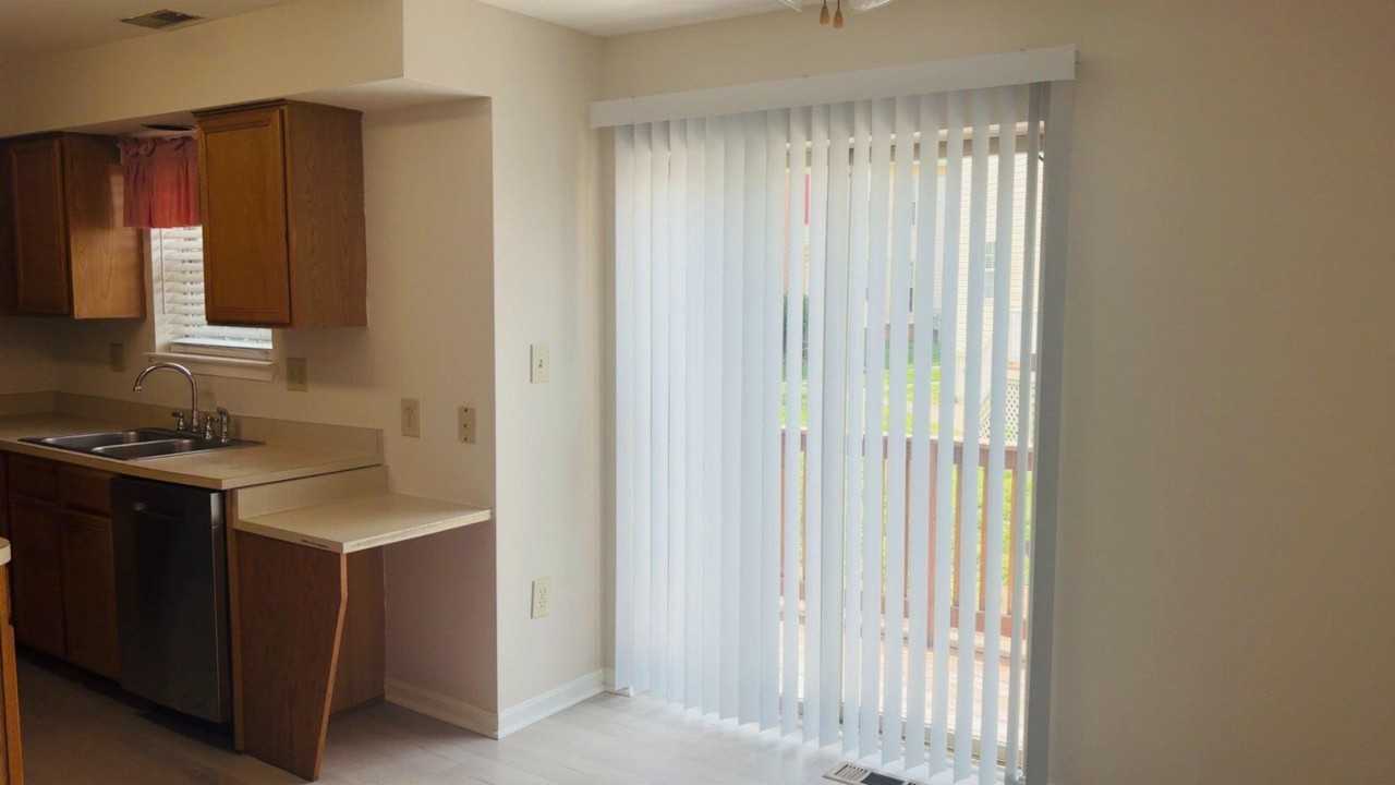 6615 Buskin Ln - Photo 3 of 46