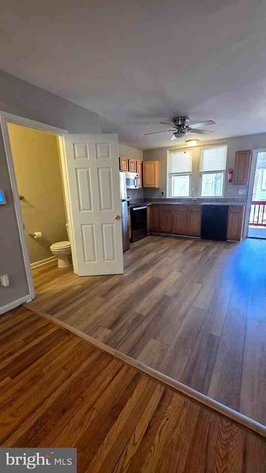 539 N Luzerne Ave - Photo 5 of 33