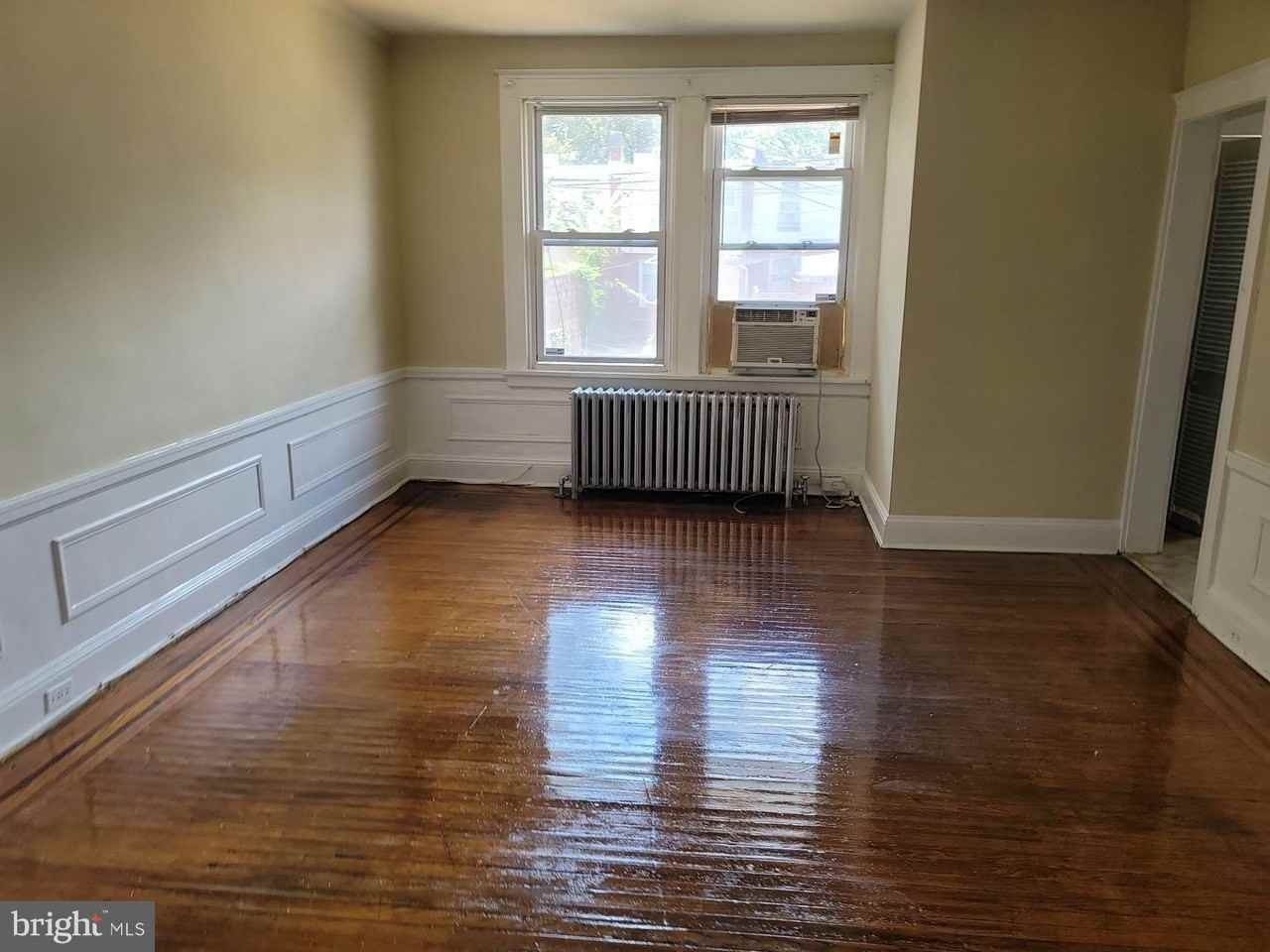 3222 Ellerslie Ave - Photo 3 of 14