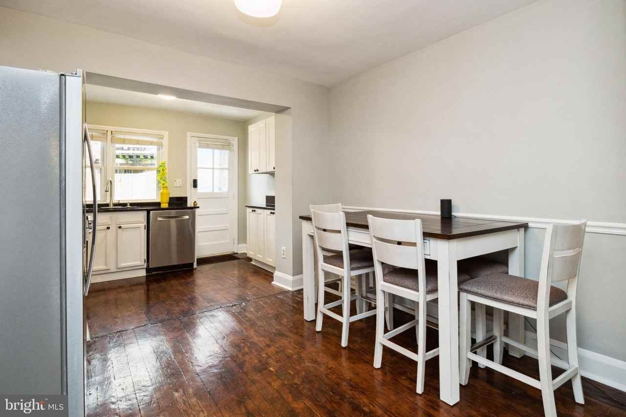 651 E Clement St - Photo 4 of 24