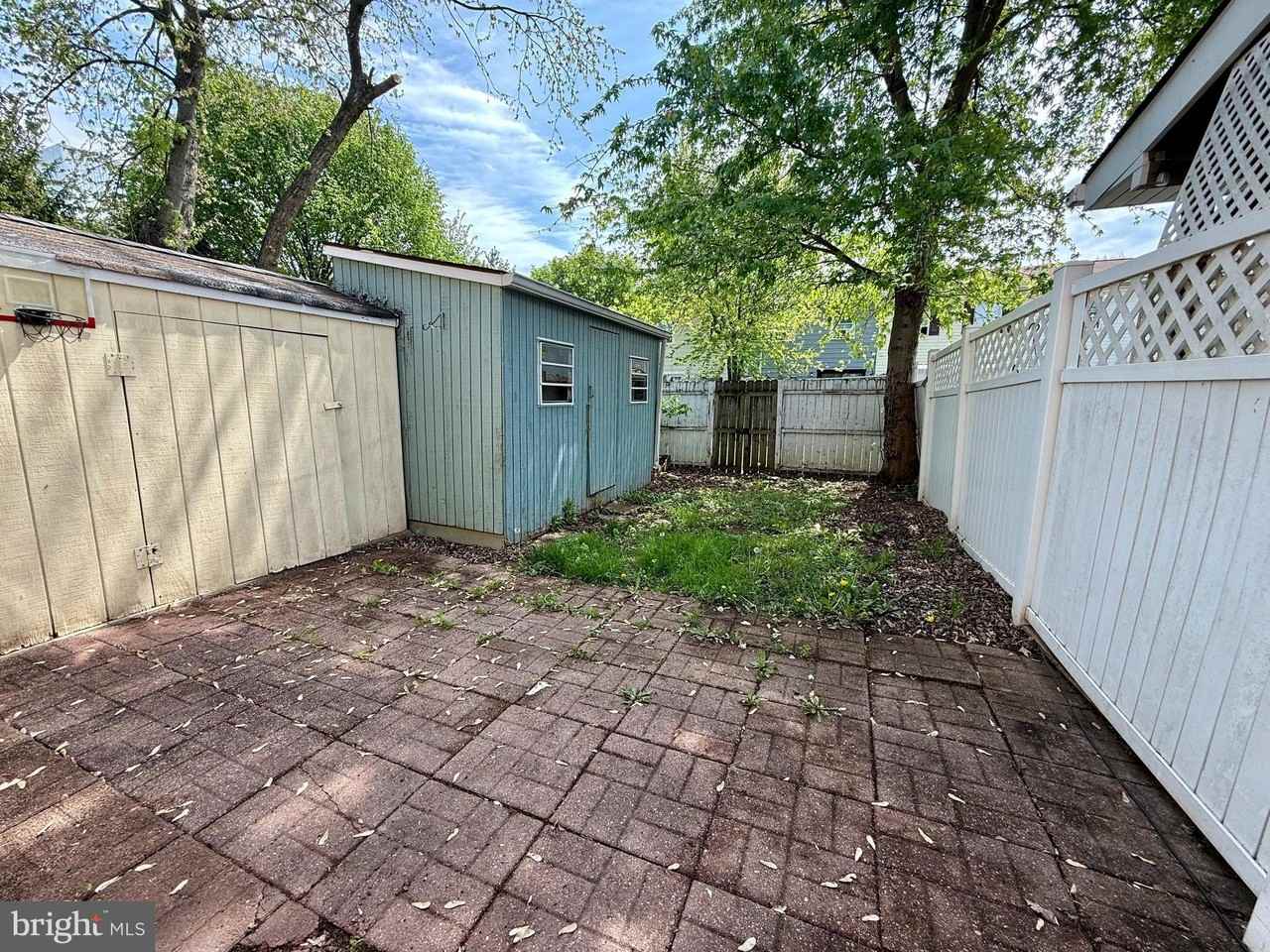 75 Grand Dr - Photo 3 of 10