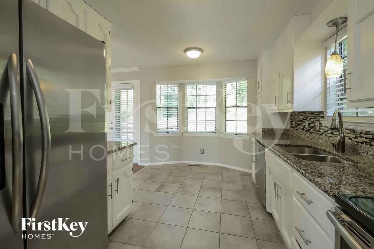 3129 Cedarbrook Ln - Photo 6 of 15