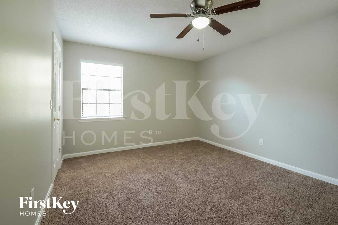 3129 Cedarbrook Ln - Photo 7 of 15