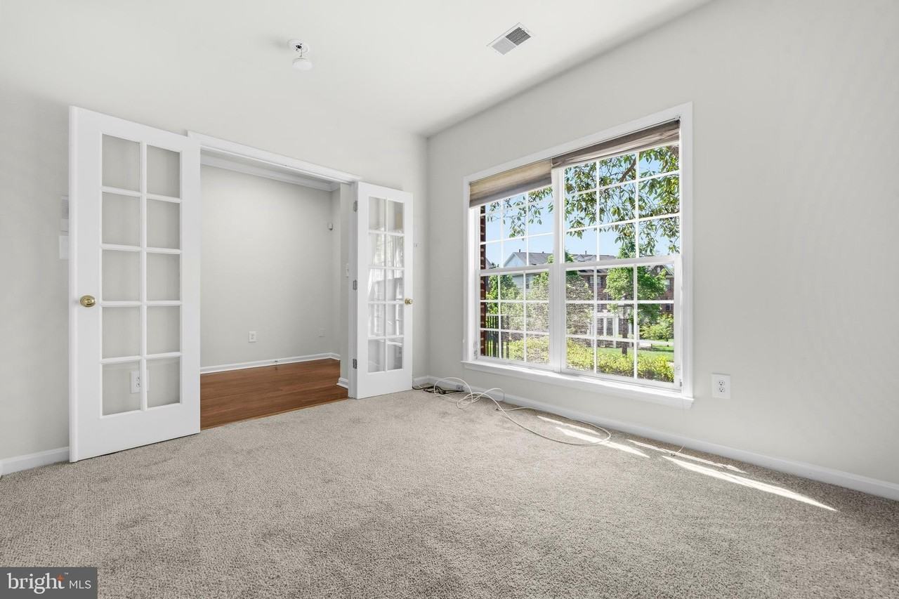 12505 Gladys Retreat Cir #28 - Photo 7 of 47