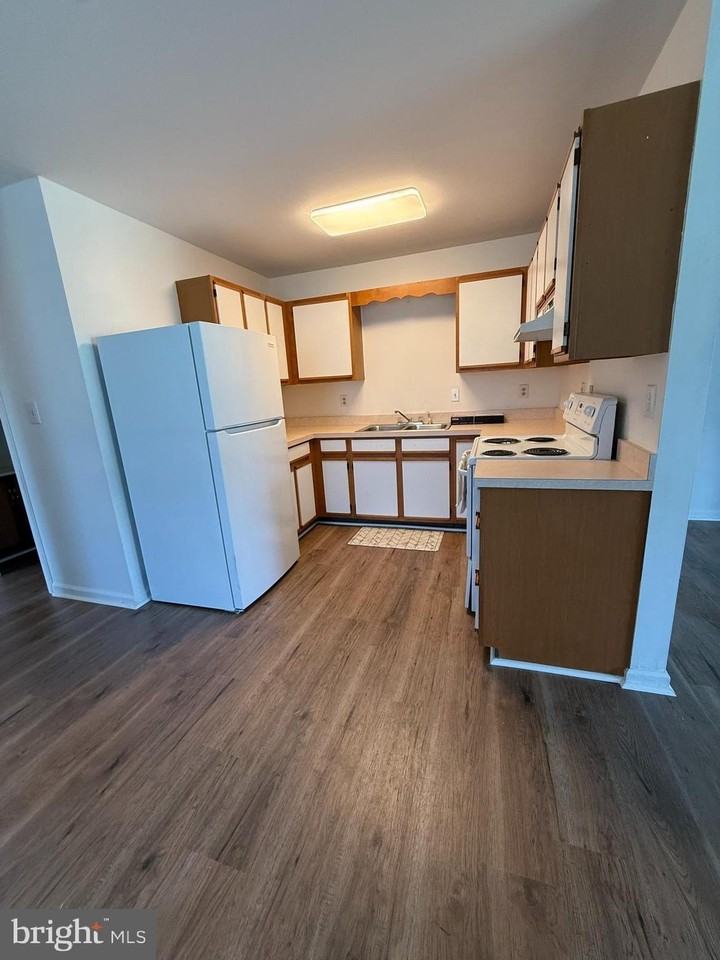 13244 Greensburg Rd - Photo 4 of 24