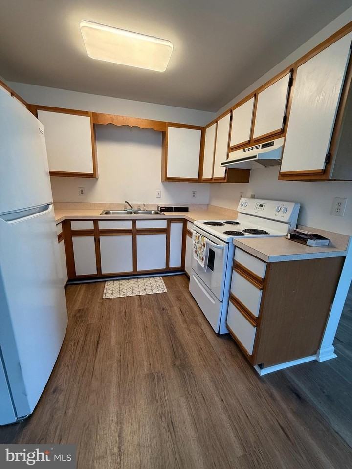 13244 Greensburg Rd - Photo 5 of 24