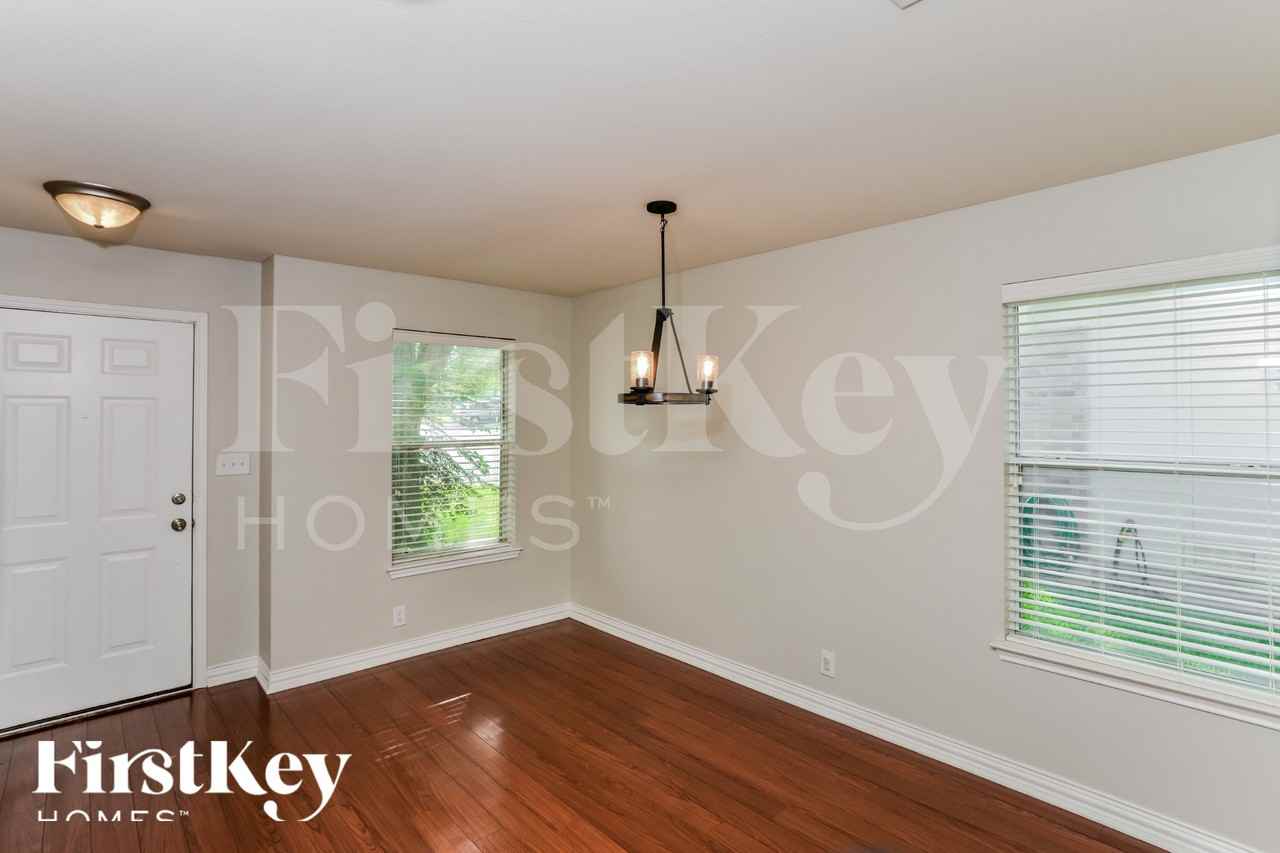 15911 Gino Park - Photo 5 of 18