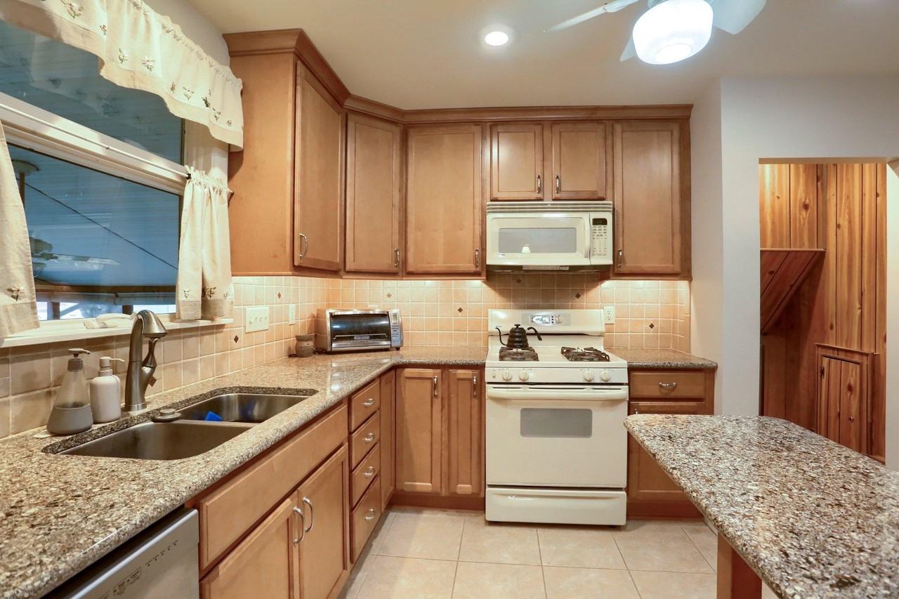 113 E Woodland Dr - Photo 3 of 23