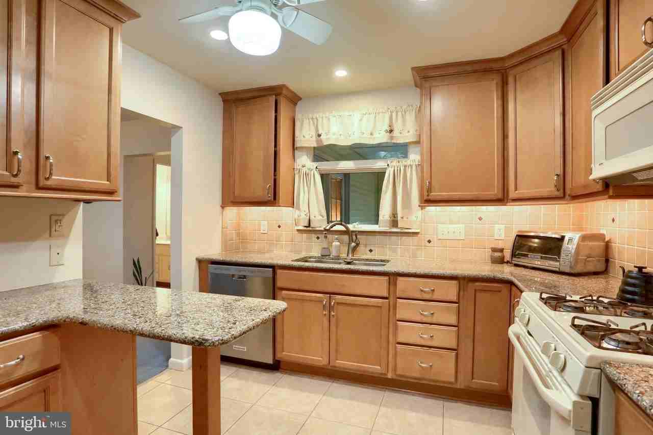 113 E Woodland Dr - Photo 4 of 23