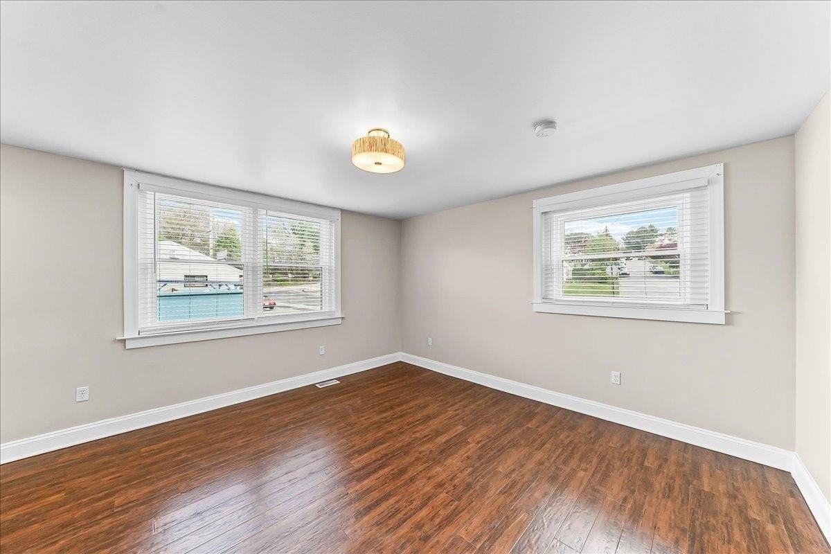 106 S Walnut St - Photo 7 of 22
