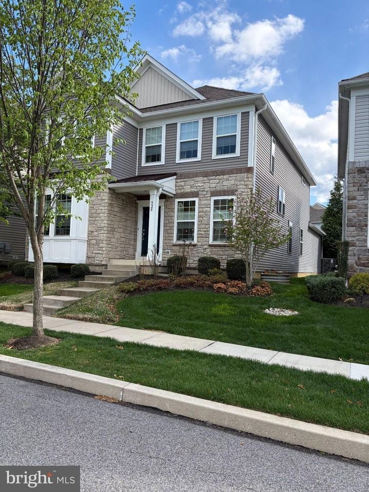 528 Kerry Ct - Photo 2 of 15