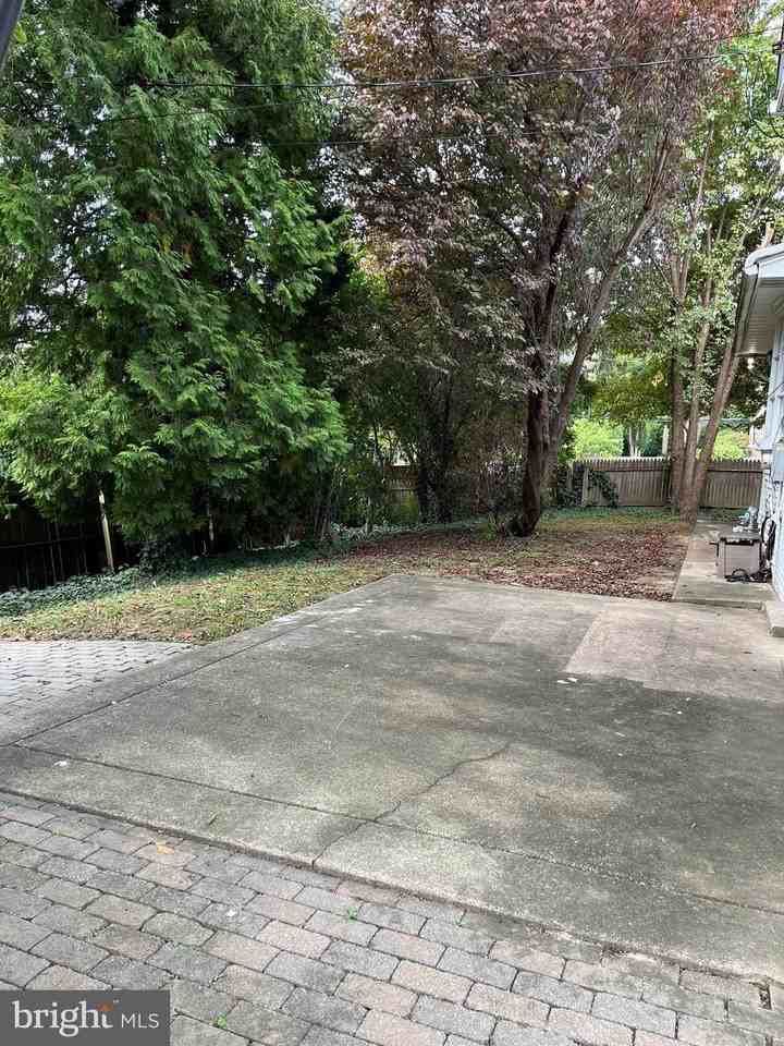 161 N Highland Cir - Photo 5 of 24