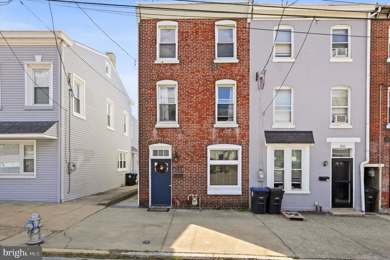 343 Spring Mill Ave - Photo 2 of 24