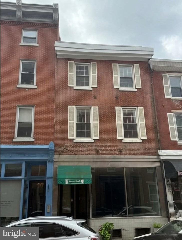 1006 Pine St #3