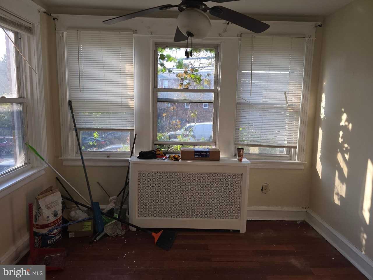 5215 Tabor Rd - Photo 4 of 14