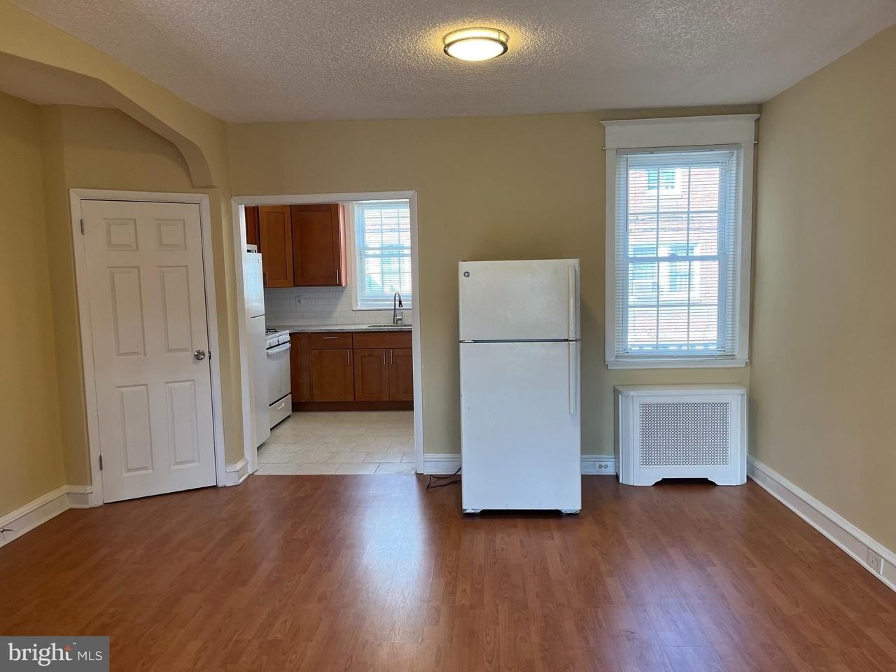 1323 Gilham St - Photo 6 of 35