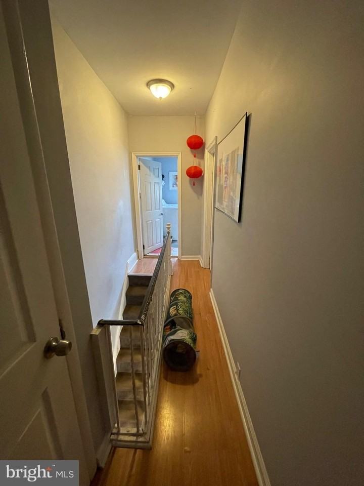 2053 Sigel St - Photo 6 of 9