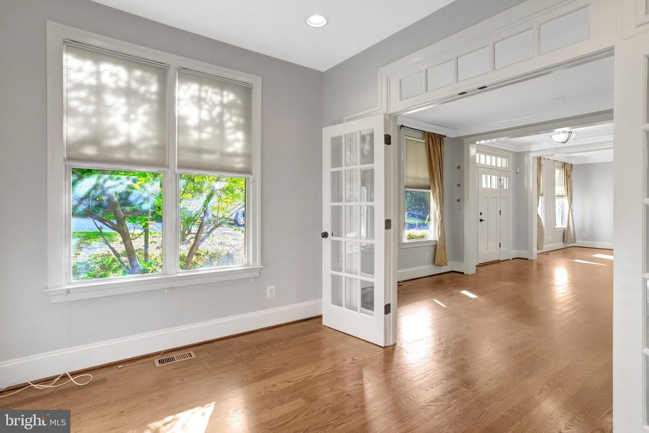 2406 N Potomac St - Photo 3 of 36