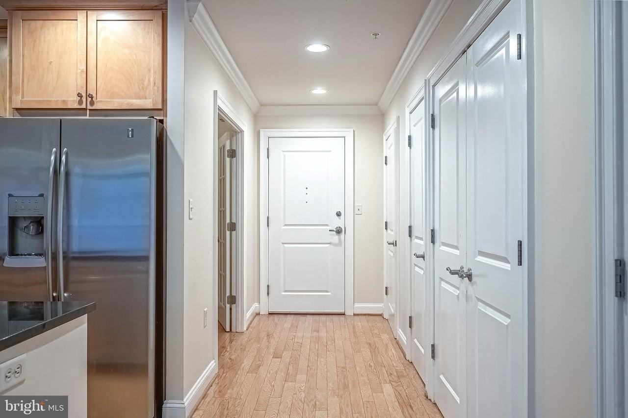 3625 10th St N #211 - Photo 4 of 50