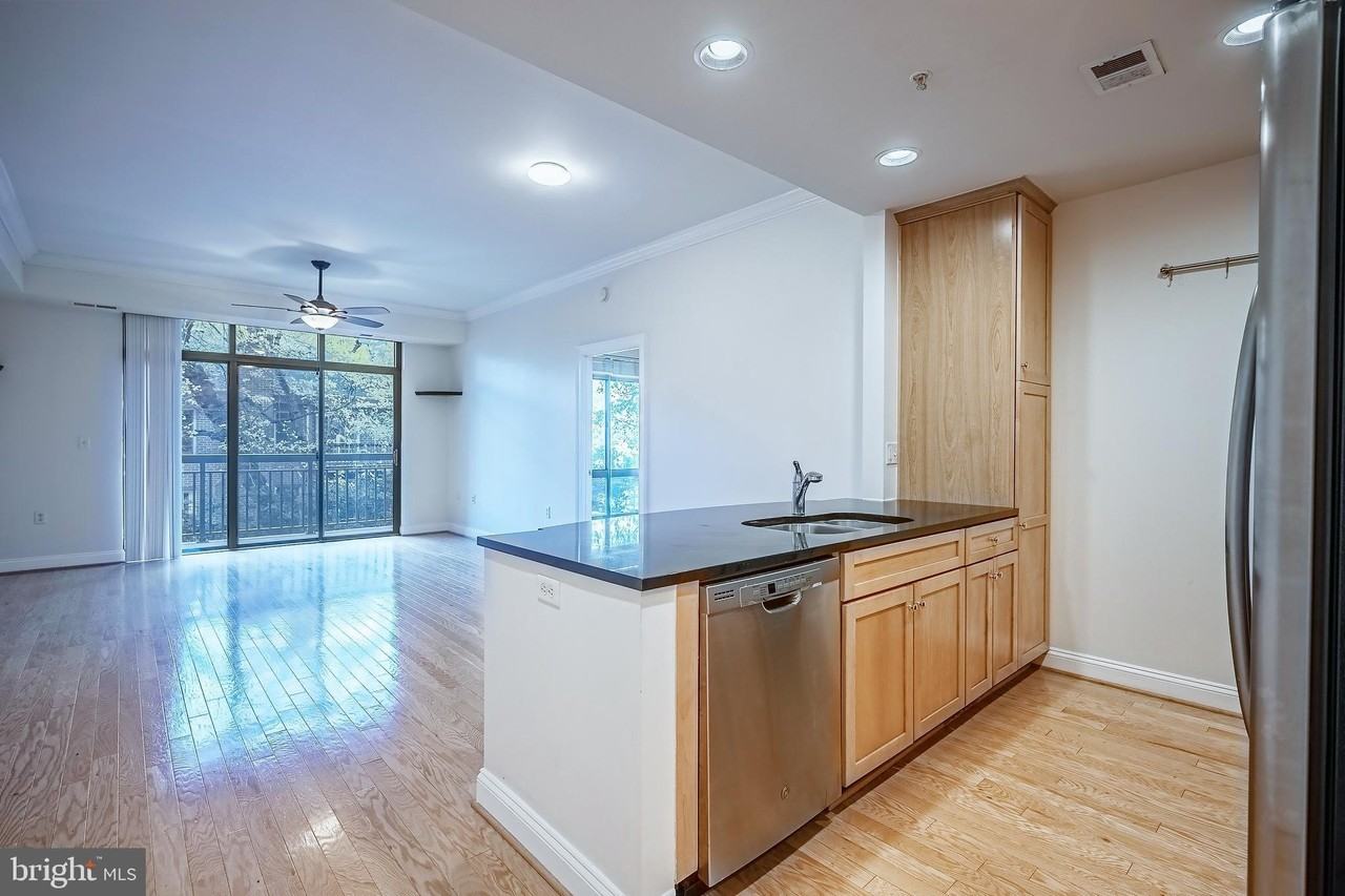 3625 10th St N #211 - Photo 5 of 50