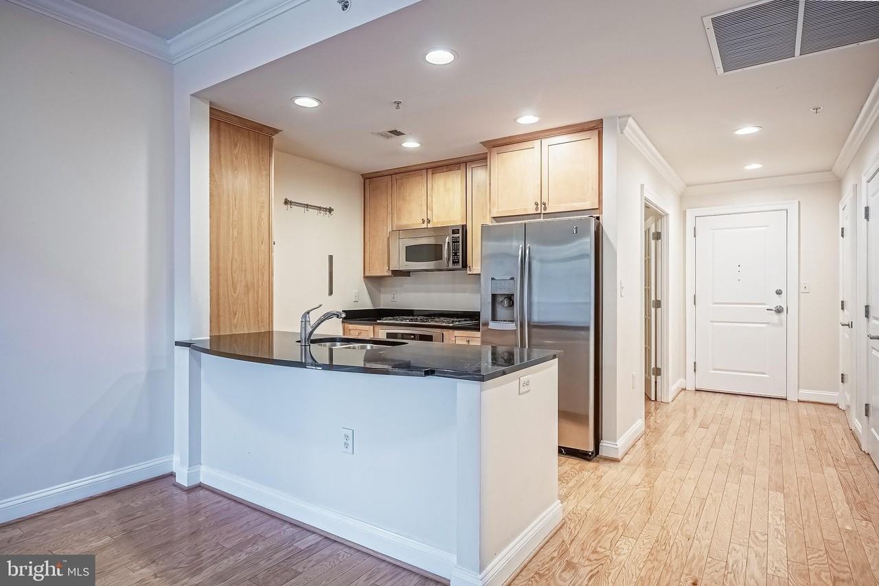 3625 10th St N #211 - Photo 7 of 50