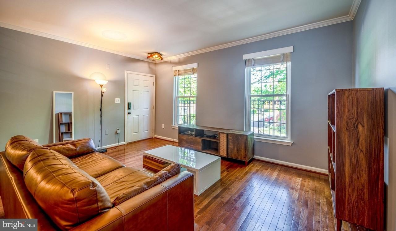 702 Norfolk Ln #A - Photo 5 of 28