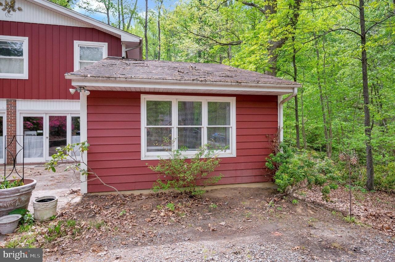 130 Springwood Dr - Photo 4 of 39
