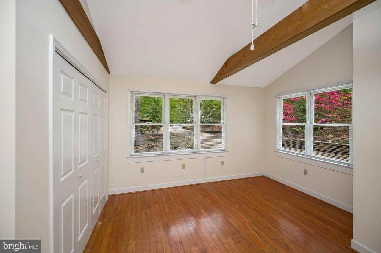130 Springwood Dr - Photo 6 of 39
