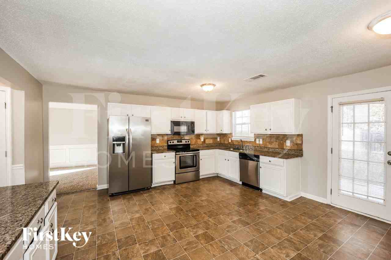 265 Othello Dr - Photo 7 of 18