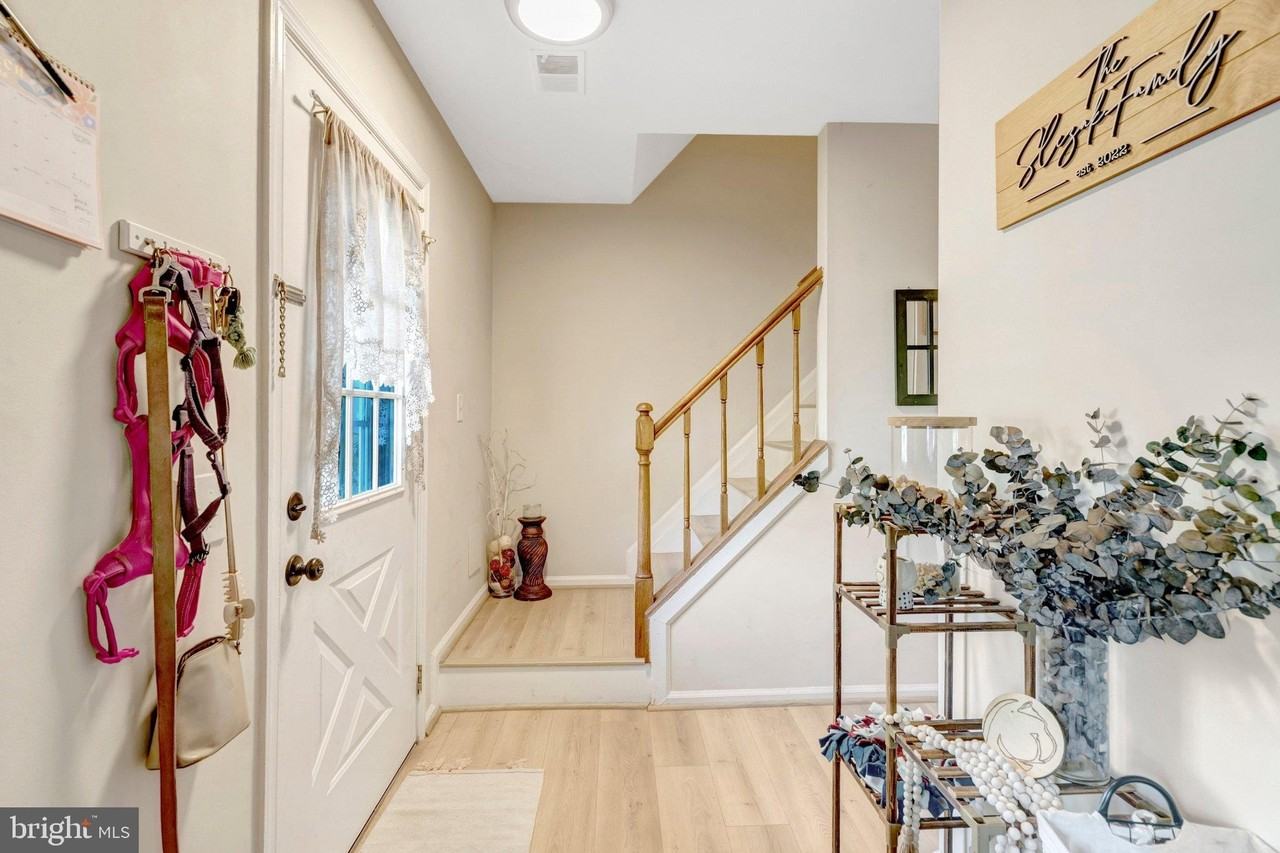 14831 Basingstoke Loop - Photo 3 of 40