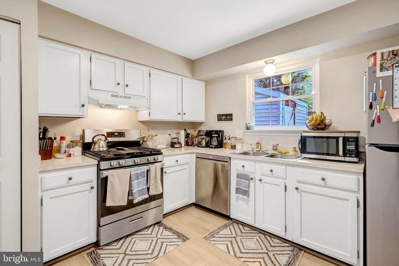 14831 Basingstoke Loop - Photo 7 of 40