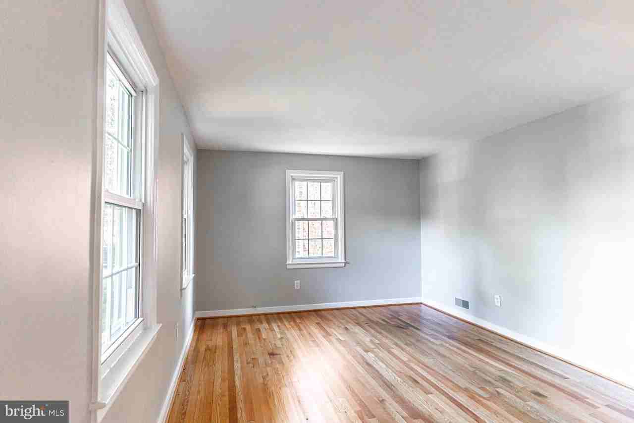 2759 W George Mason Rd - Photo 3 of 48