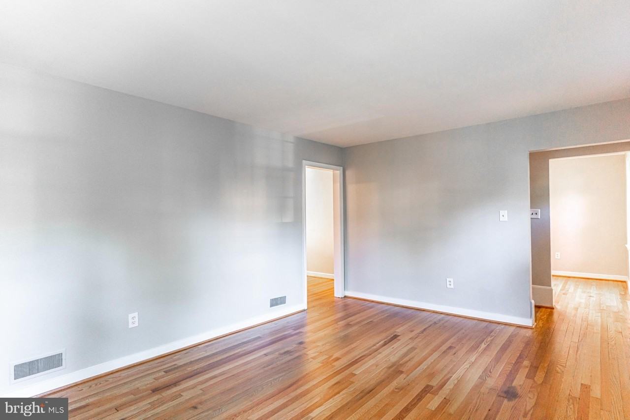 2759 W George Mason Rd - Photo 4 of 48