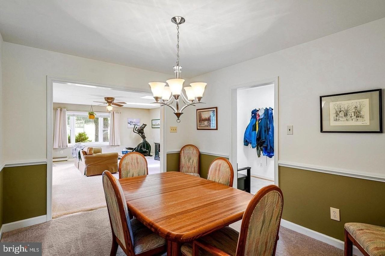 4503 Fillingame Dr - Photo 4 of 9