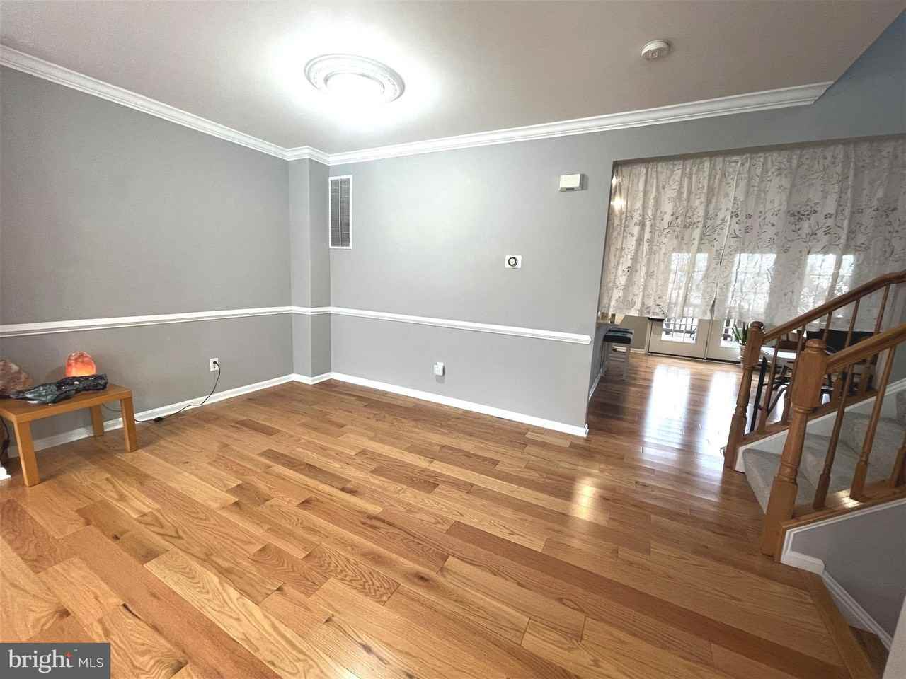 4513 Monmouth St - Photo 6 of 45