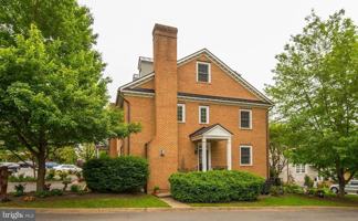 featured image of 5 Piedmont Dr