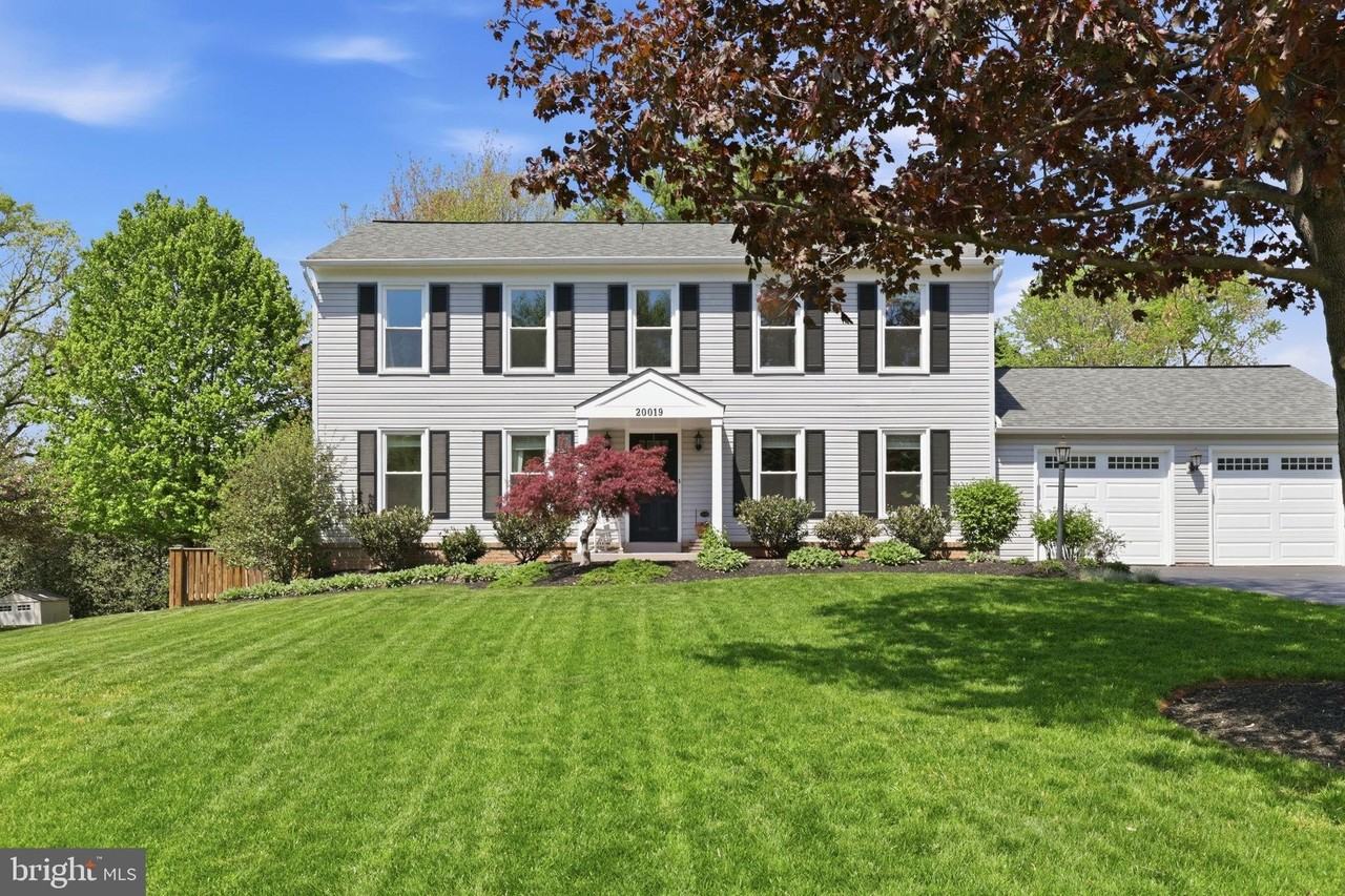 20019 Great Falls Forest Dr