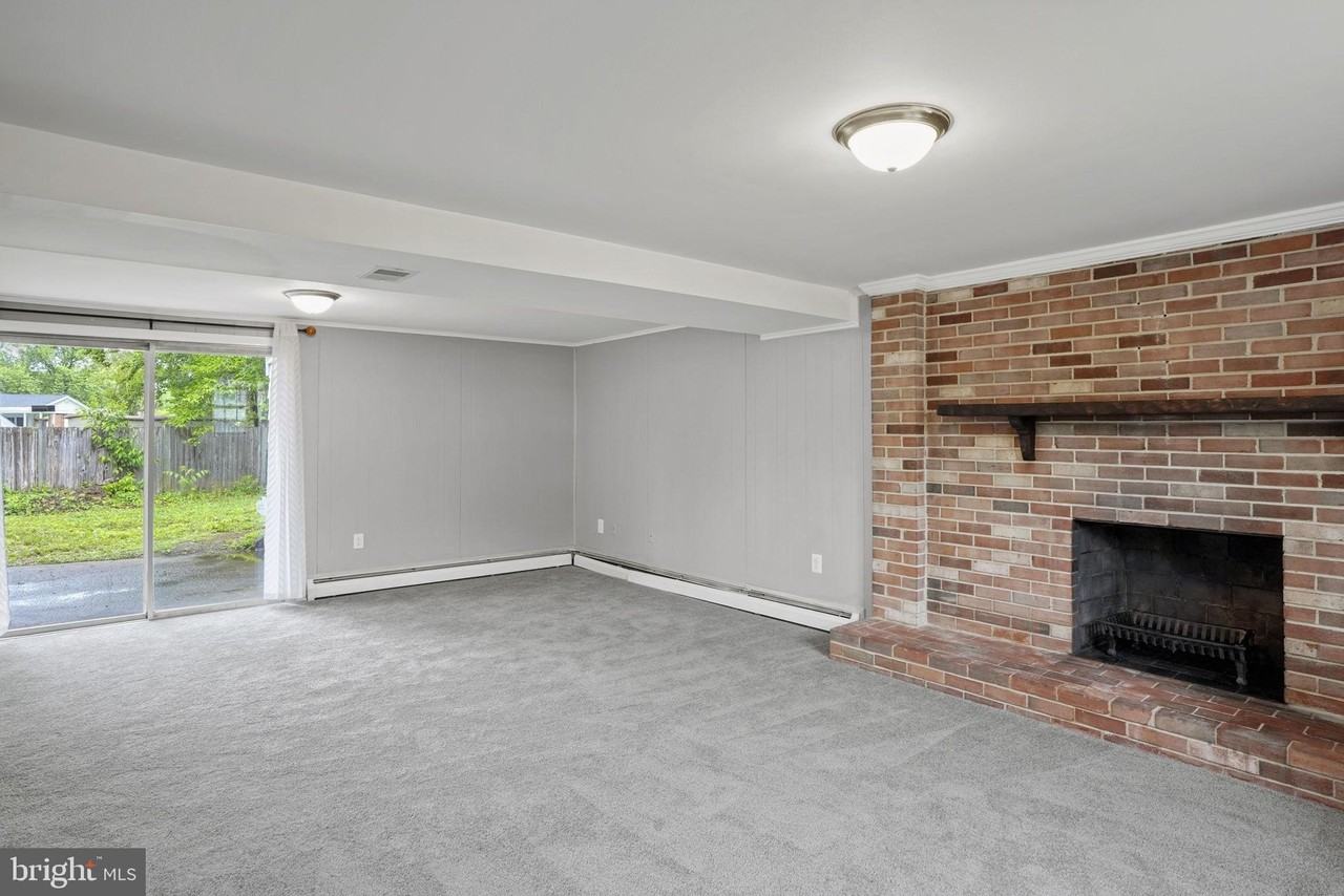 4226 Evergreen Dr - Photo 5 of 25