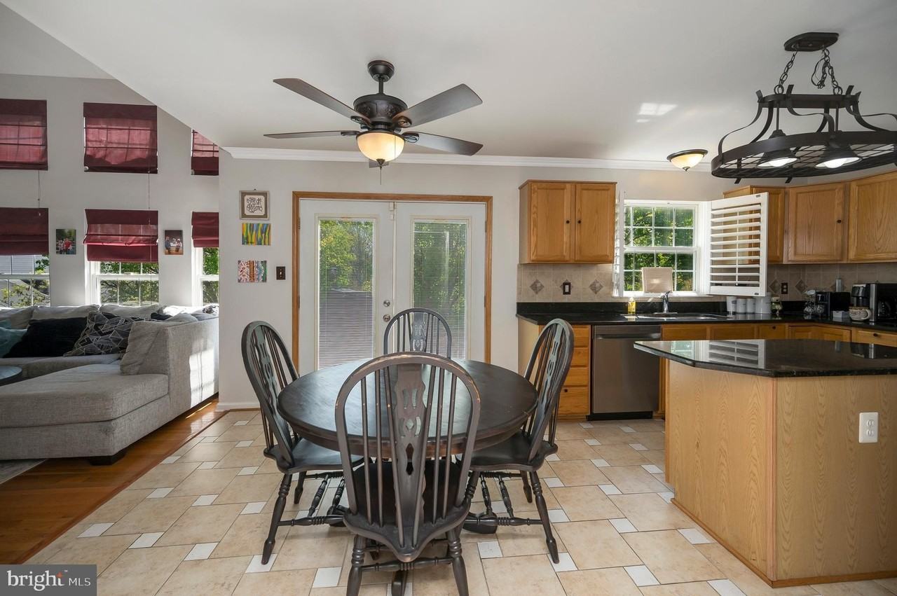 30 Aurelie Dr - Photo 7 of 41