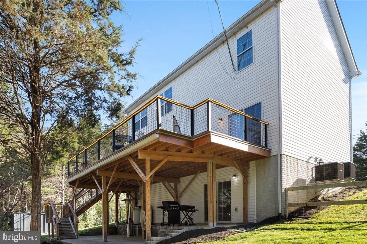 321 Whispering Echos Dr - Photo 2 of 38