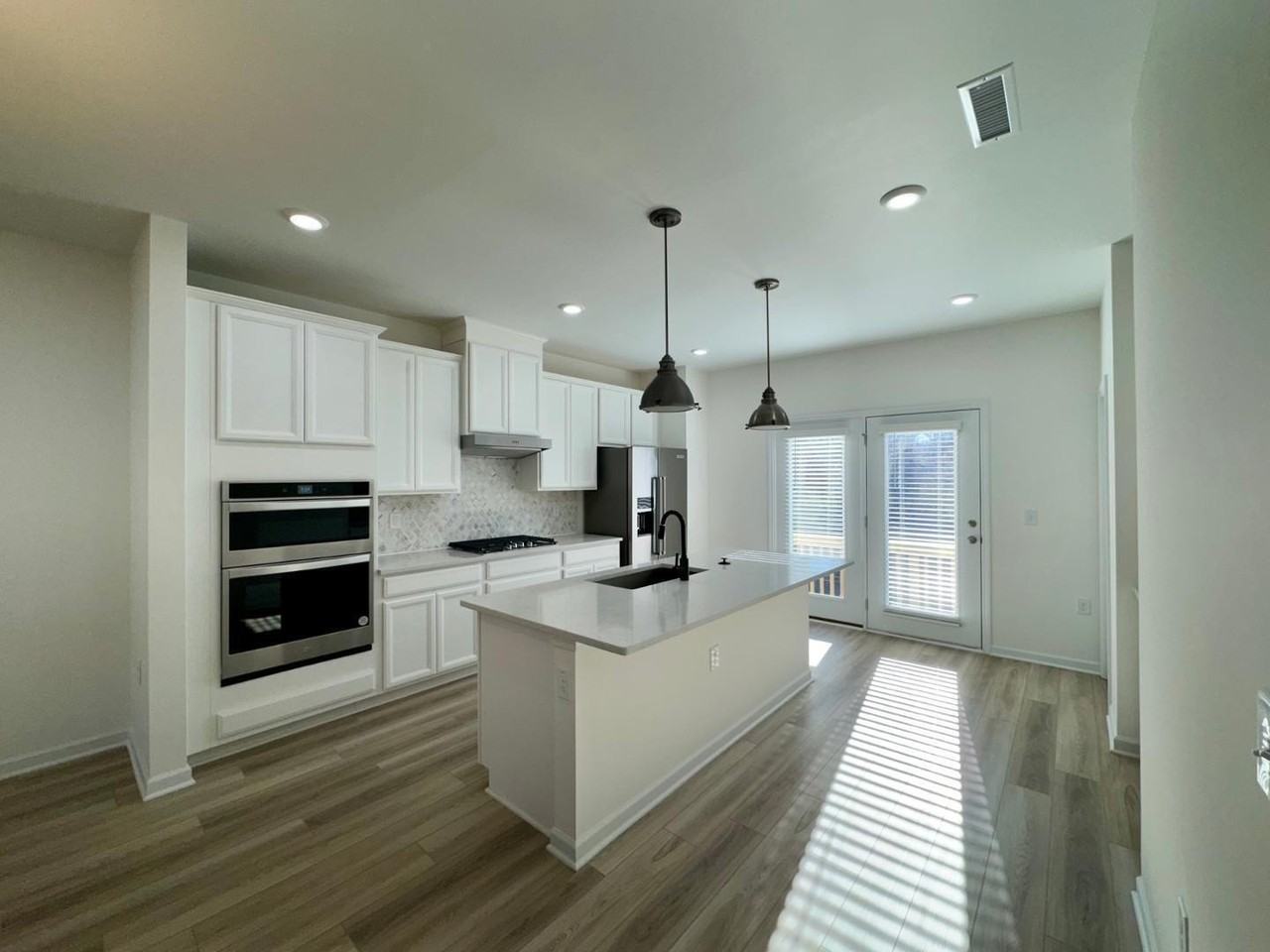 430 Sustainable Way - Photo 7 of 28