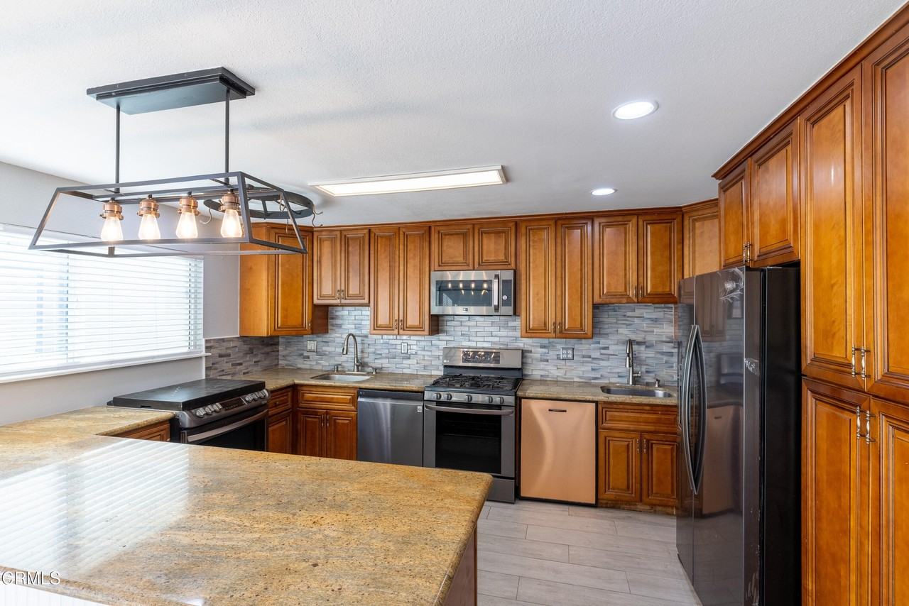 336 Nueve Ct - Photo 6 of 23