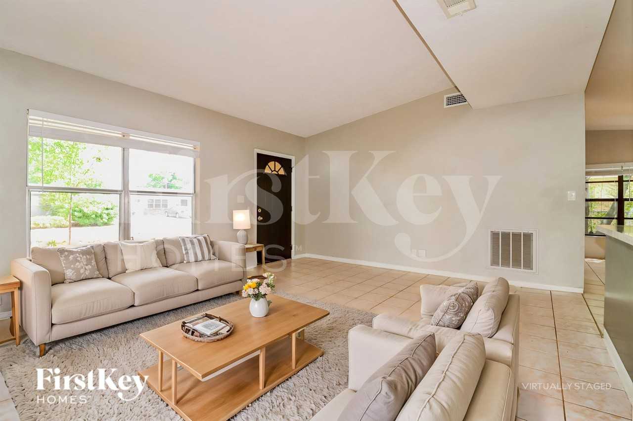 6178 39th Ave N - Photo 5 of 19