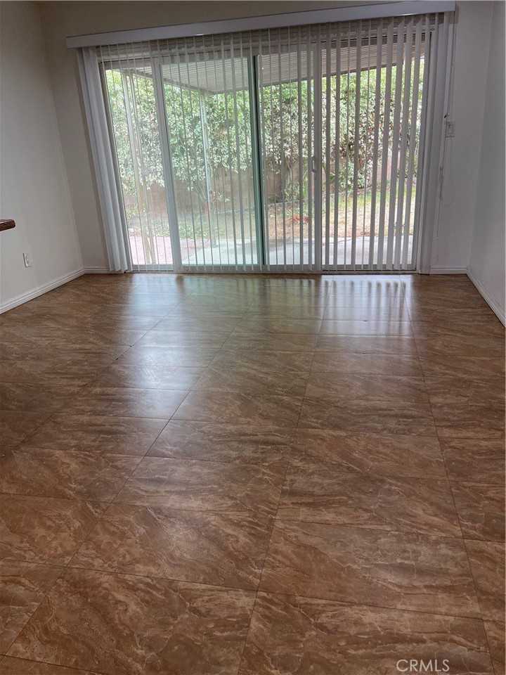 18007 Belshire Ave - Photo 6 of 38