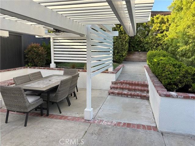 449 Seaward Rd - Photo 3 of 7