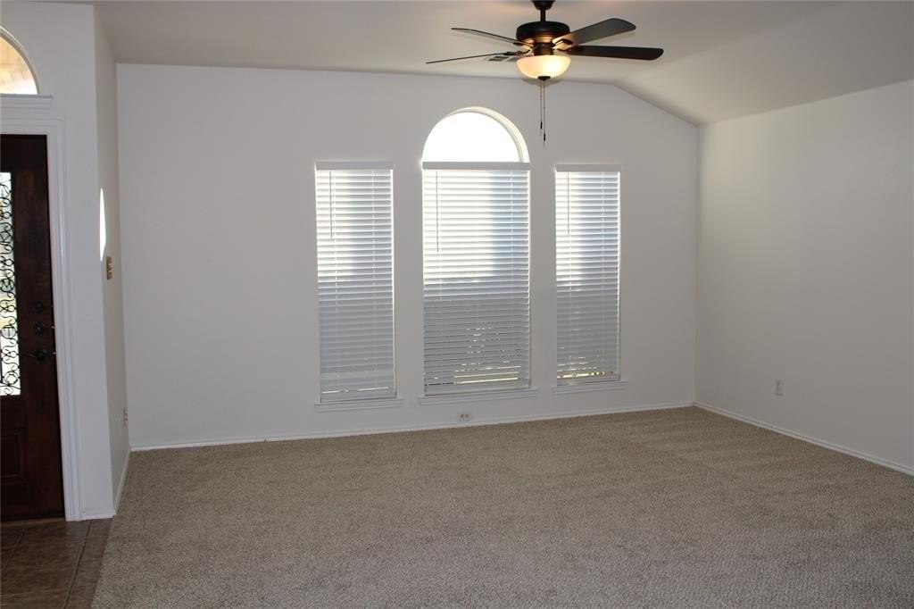 6005 Western Pass - Photo 5 of 40