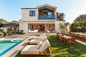 featured image of 12247 Addison St